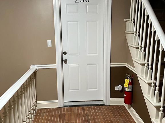 5th image of 40 Mischa Ct APT 250