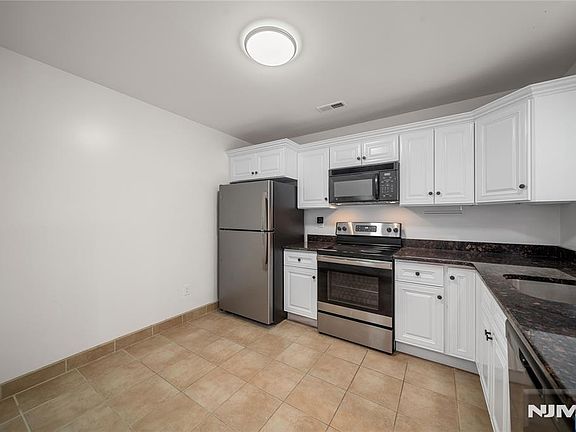 4th image of 764 Charles Court