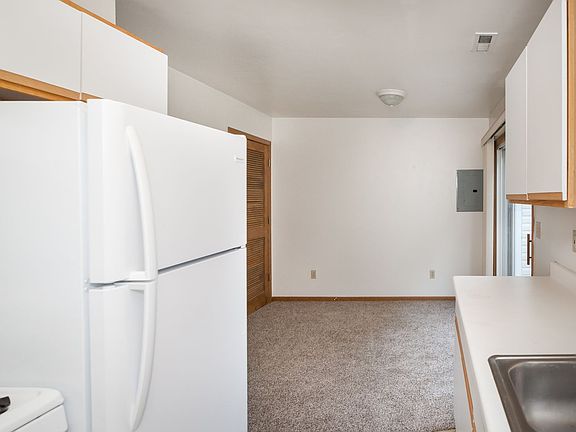 3rd image of 781 Fotis Dr #7