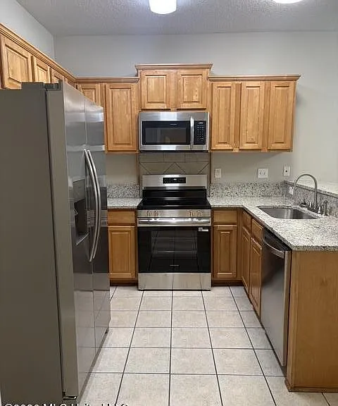 13542 Laurel Oaks Ln — Photo 2