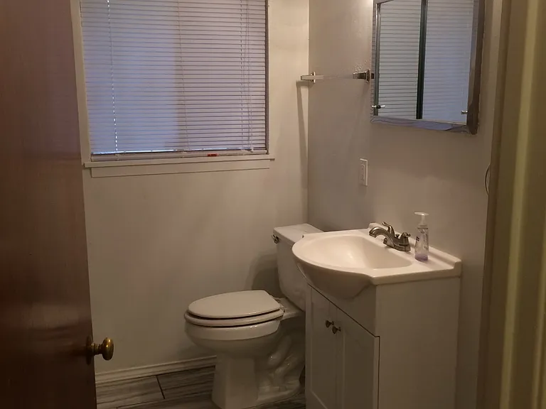 119 Vassar Ln #123 — Photo 5