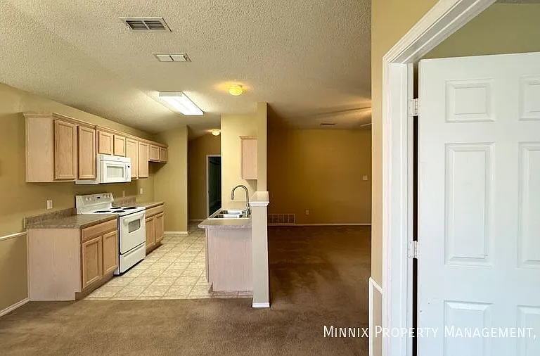 7514 Paris Ave — Photo 15