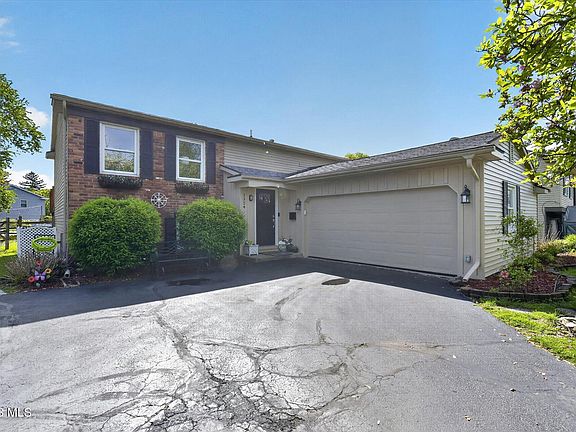 4th image of 1324 Winghaven Rd