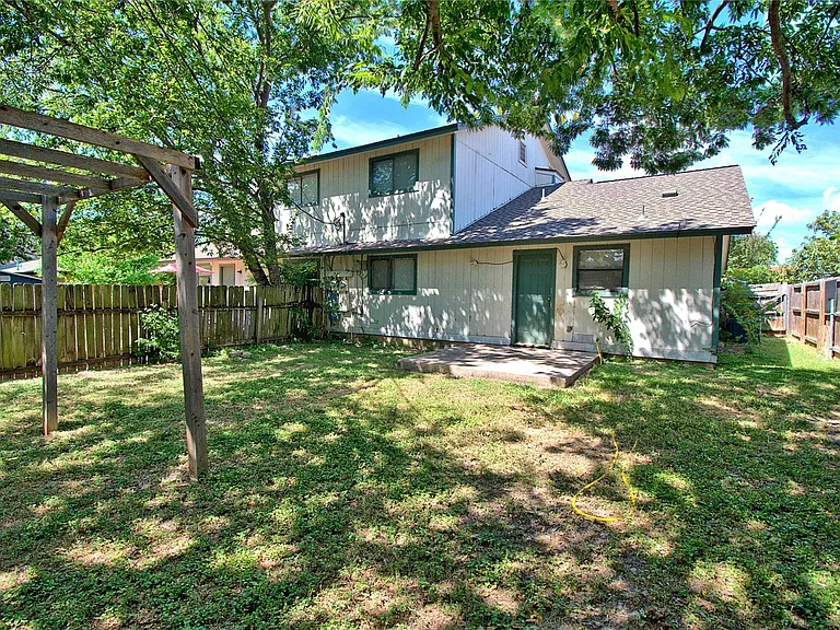 1707 Onion Creek Village Dr #A — Photo 19