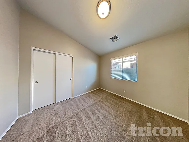 45539 W Sky Ln — Photo 11