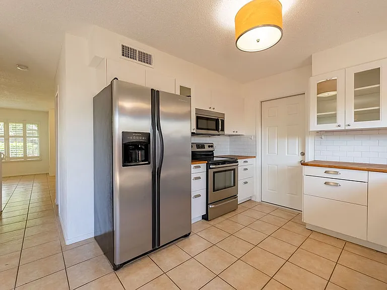 9604 Blue Creek Ln — Photo 10
