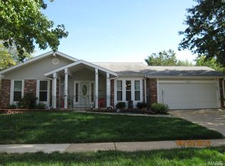 16550 Branchwood Dr, Ballwin, MO