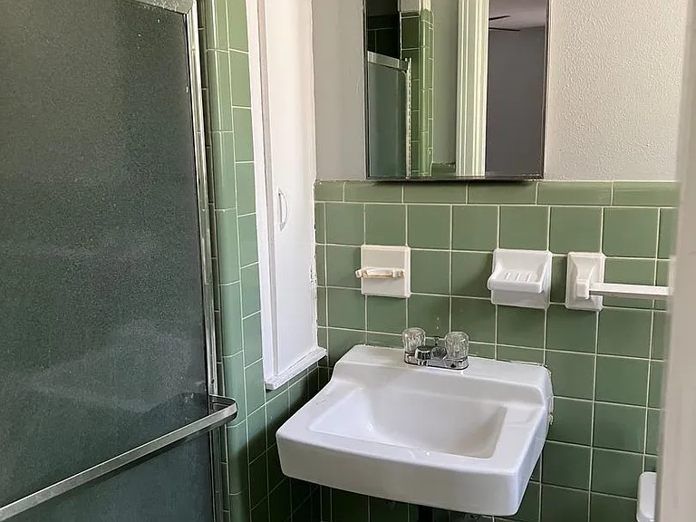 179 Richard Ave — Photo 12