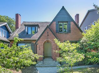 2338A 44th Ave SW, Seattle, WA 98116