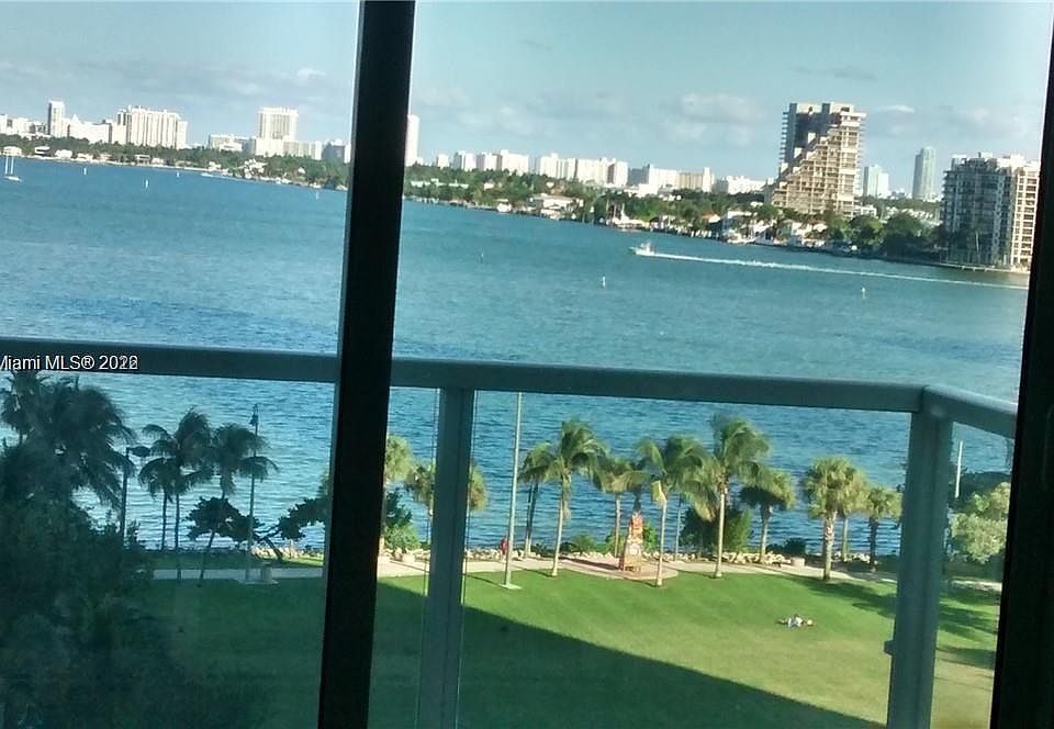 1st image of 1900 N Bayshore Dr #901