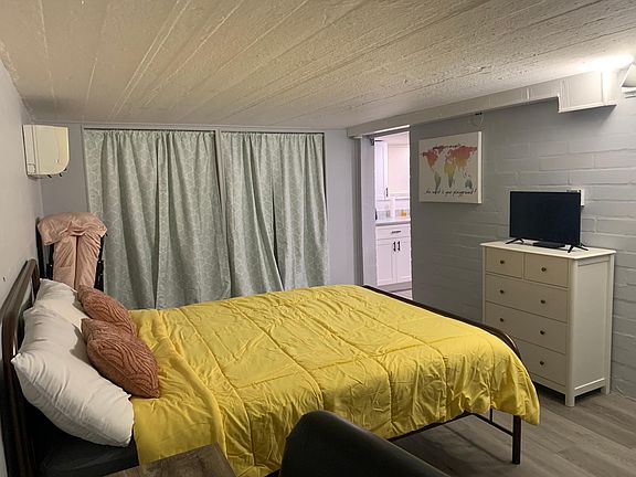 2nd image of 1467 N Peninsula Dr APT B