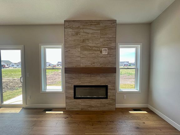 5th image of 1867 Redbud Cir #103