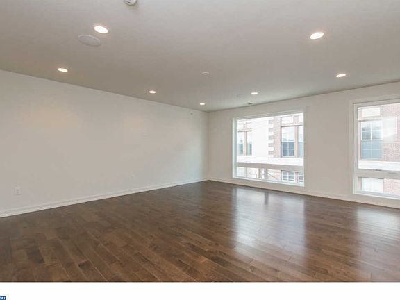 3rd image of 720-22 S Sartain St #4