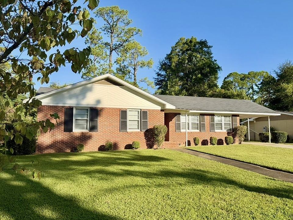 1st image of 2115 Robinhood Rd