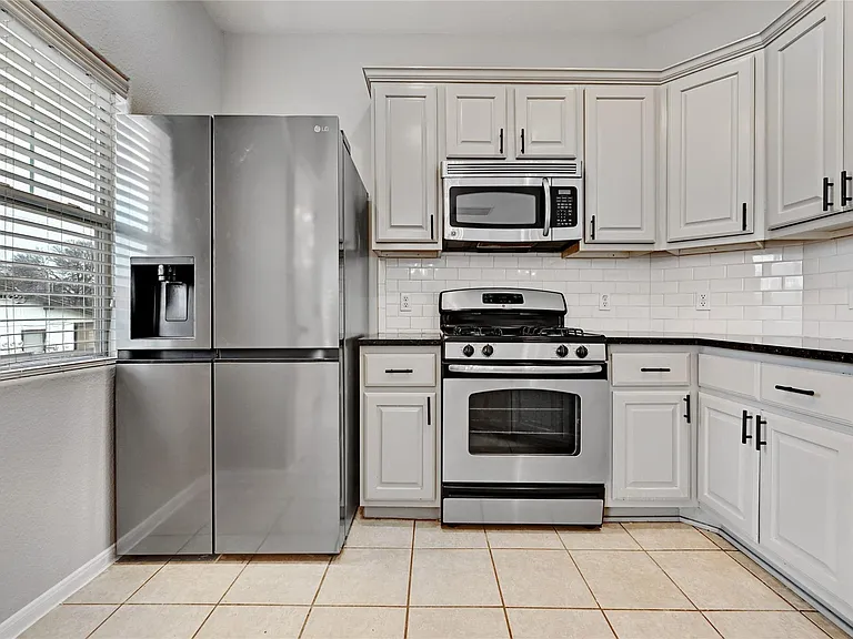 2909 Saville Loop #10C — Photo 8