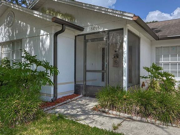 3rd image of 5806 Taywood Dr