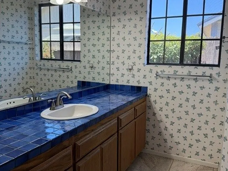 1309 Cheyenne Ln — Photo 8