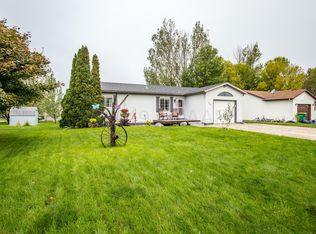 505 3rd St E, Horace, ND 58047