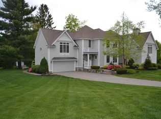 15 Chatham Cir, North Andover, MA 01845