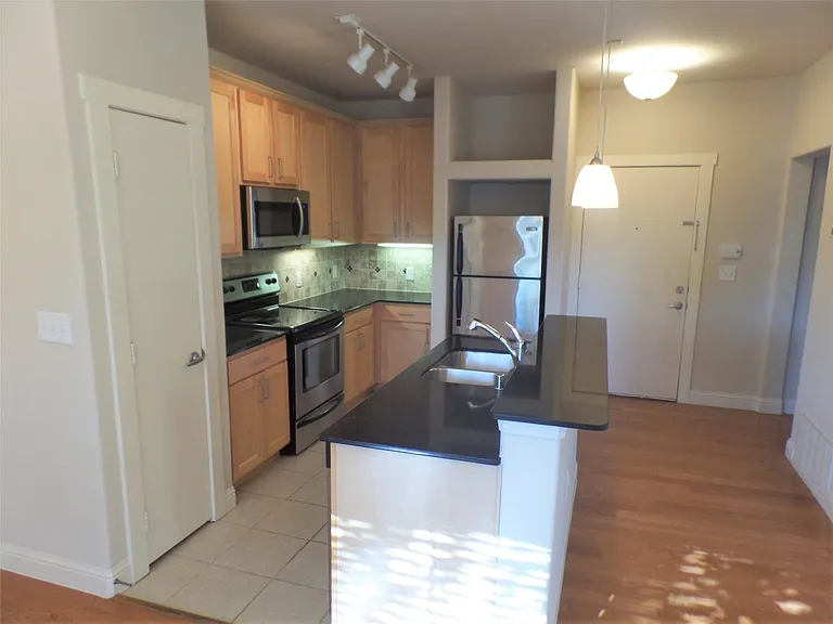 6159 Oram St #105 — Photo 6