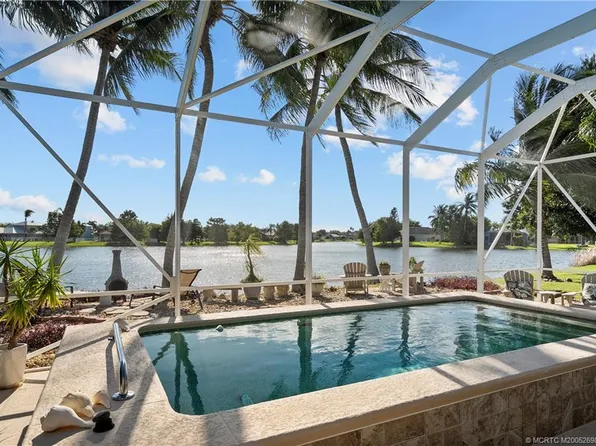 869 NW Waterlily Pl, Jensen Beach, FL 34957