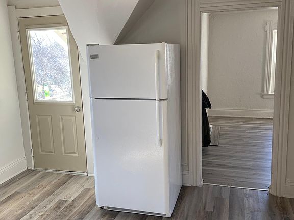 Refrigerator and exterior door.