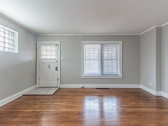 3rd image of 7729-31 Gissler Ave #29