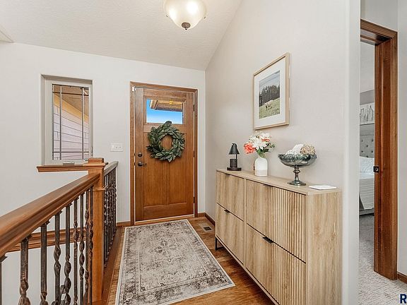 2nd image of 7616 W Lobelia St