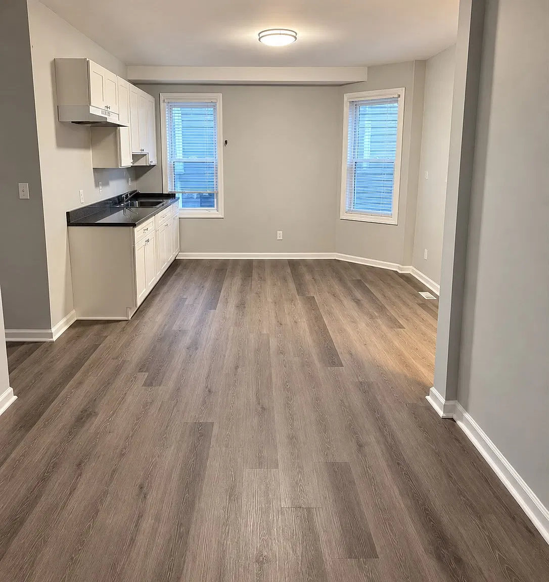 168 Godwin Ave — Photo 2