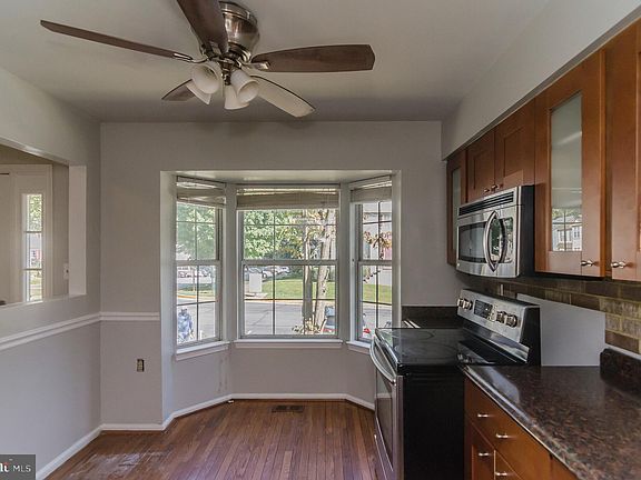 5th image of 4963 Lambsgate Ln