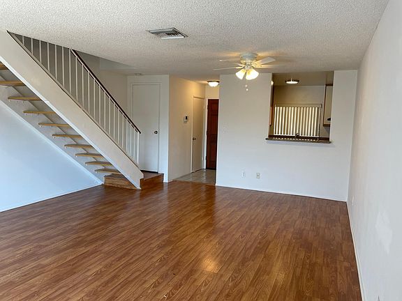 4th image of 463 W Wilson Ave APT 5