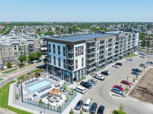 565 Griesbach Parade NW #2E, Edmonton, AB T5E 6W1