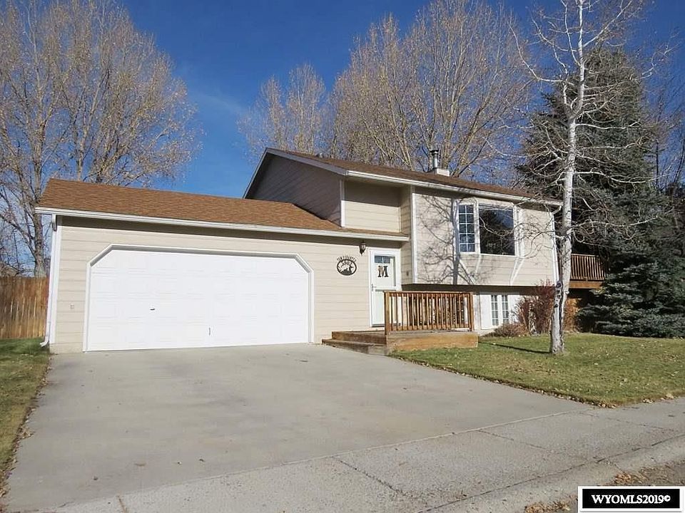 1st image of 3902 Tam O Shanter Dr