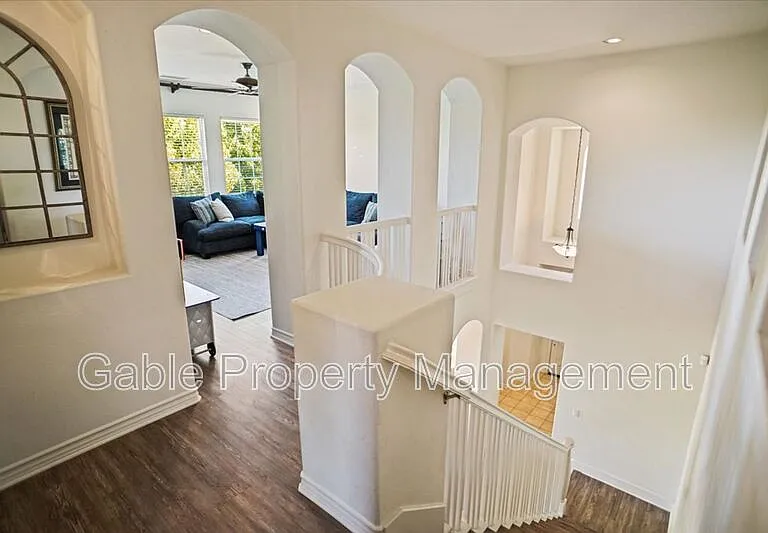 26155 Lone Rock Ct — Photo 9