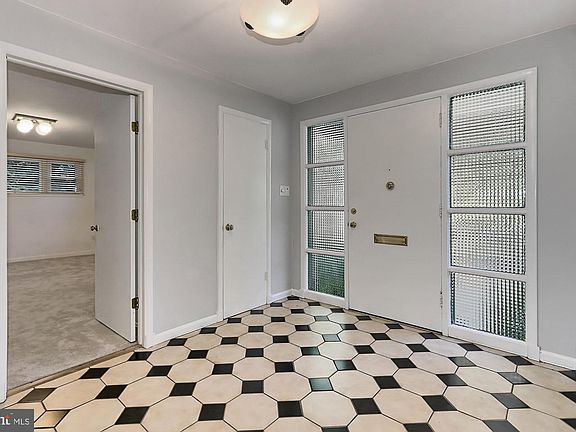 5th image of 6154 Beachway Dr