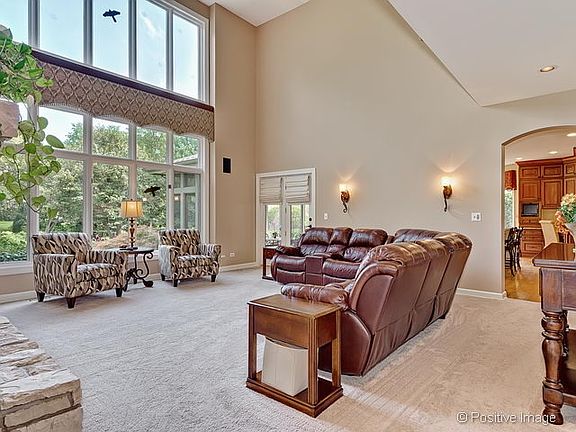 4th image of 1315 Medinah Dr