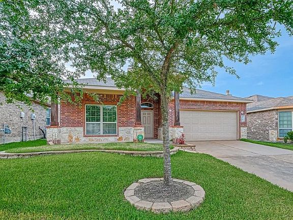 3rd image of 8710 Alicia Dr