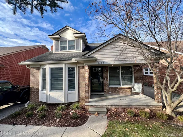 1765 N Silvery Ln, Dearborn, MI 48128