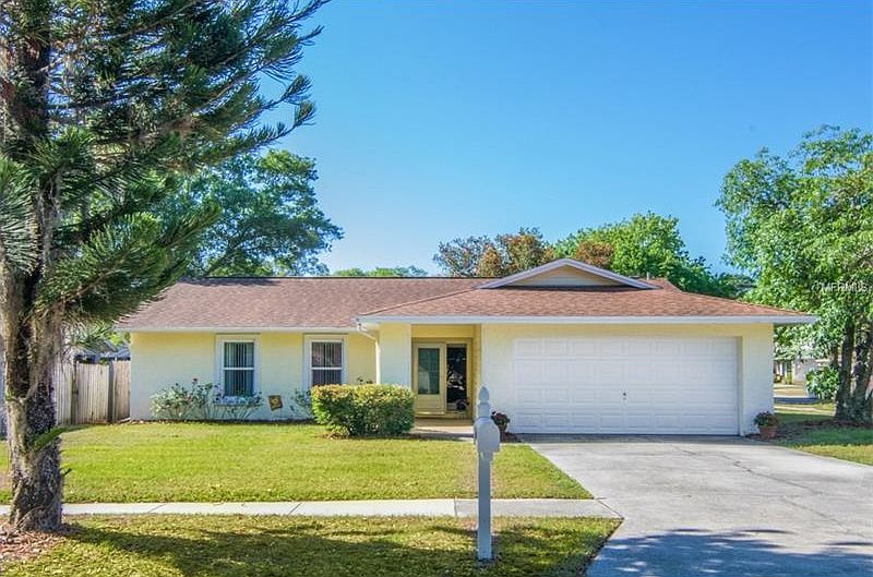 1st image of 29 Harbor Lake Cir