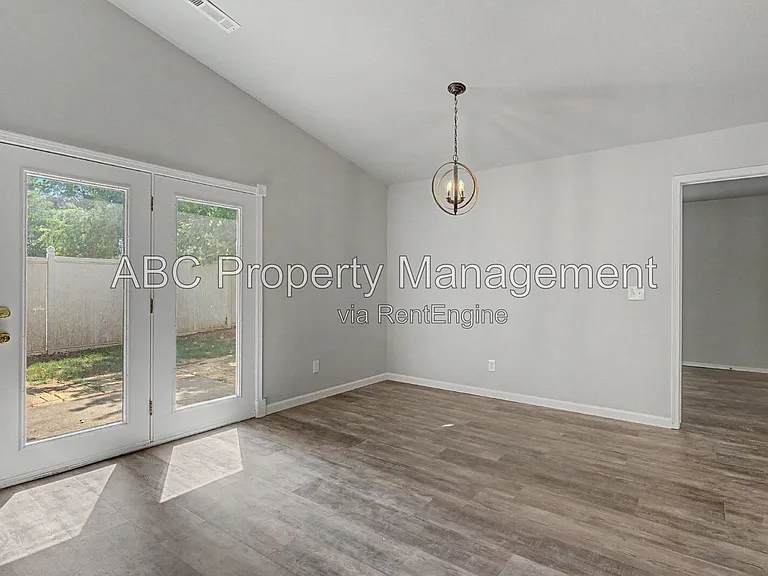 3345 W Essex Dr — Photo 7