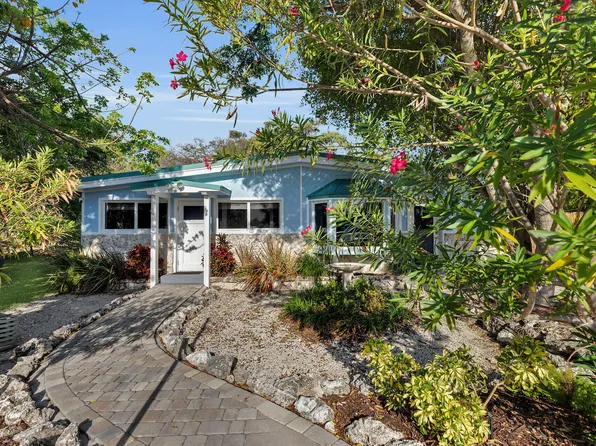 160 E Ridge Rd, Plantation Key, FL 33036