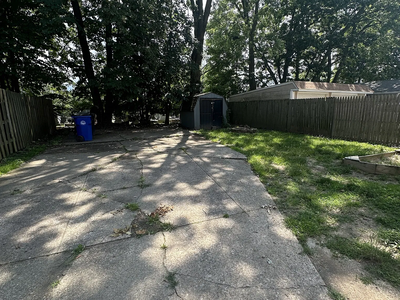 4609 Behrwald Avenue - Upstairs — Photo 3