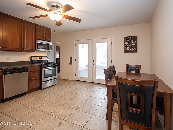 5th image of 409 Norton Ave
