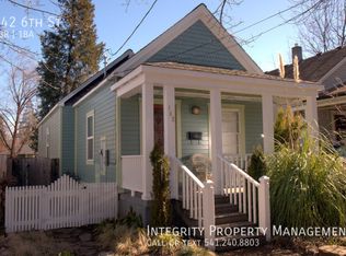 142 6th St, Ashland, OR 97520