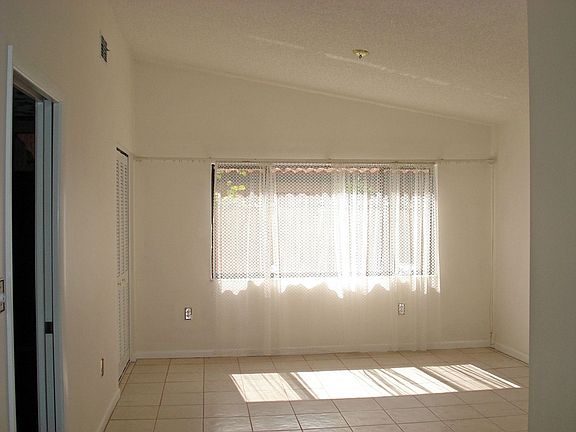 Separate Formal Dining Room