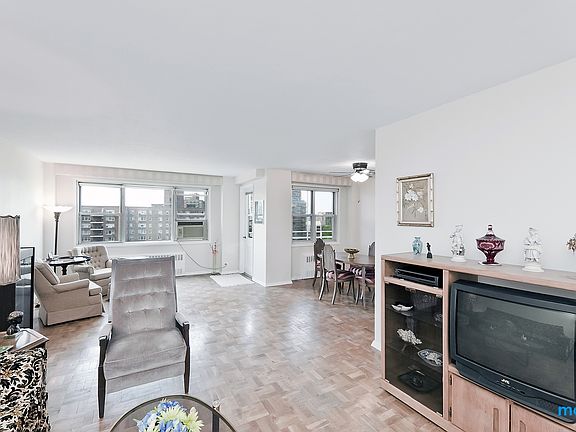 2nd image of 3530 Henry Hudson Pkwy APT 14H