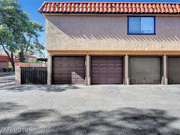 2nd image of 211 Brookside Ln Unit B
