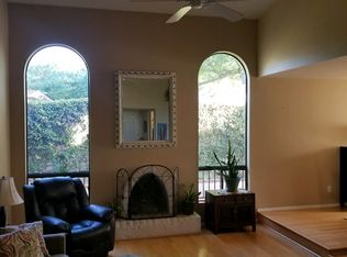 122 E Echo Ln, Phoenix, AZ 85020