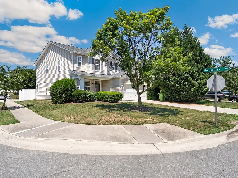 8843 Elizabeth Bennet Pl — Photo 22