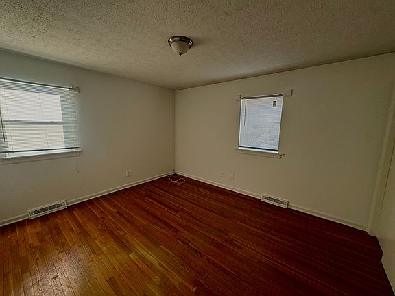 5th image of 2600 Anthony Pl #A
